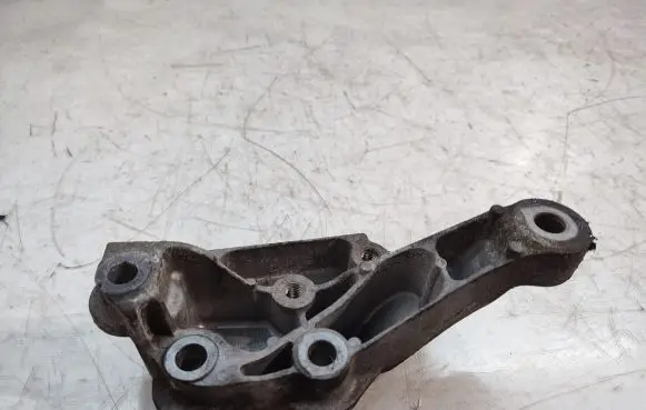 Opel Astra K Engine mounting bracket 13364007