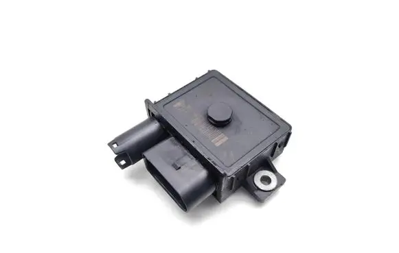 BMW 3 E90 E91 Glow plug pre-heat relay 779800006 0522120102