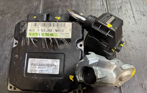 Mercedes-Benz C AMG W203 Engine ECU kit and lock set A2711582591 A0014466902
