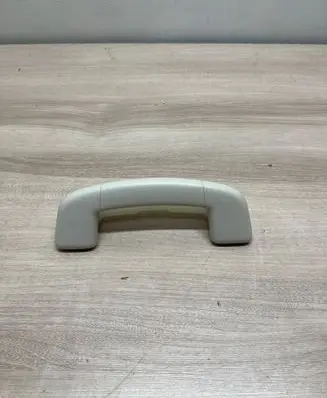 Volkswagen PASSAT B8 Rear interior roof grab handle 5G0867660D