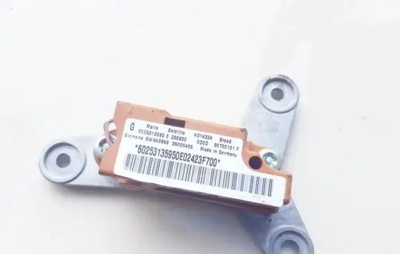 Renault Espace III Airbag deployment crash/impact sensor 6025313595e 5wk42858