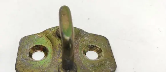 Chrysler PT Cruiser Front door lock loop/hook striker 