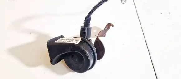 Volkswagen Jetta V Horn signal e93881157