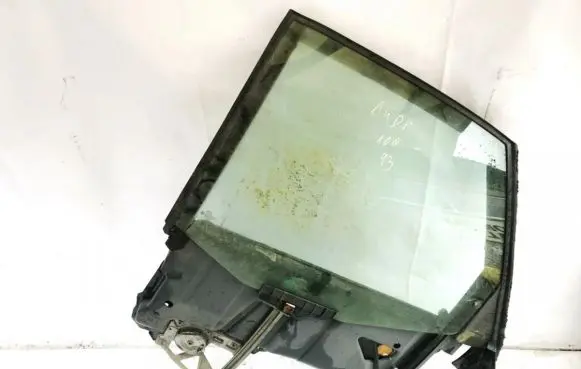 Audi 100 S4 C4 Rear door window/glass frame 