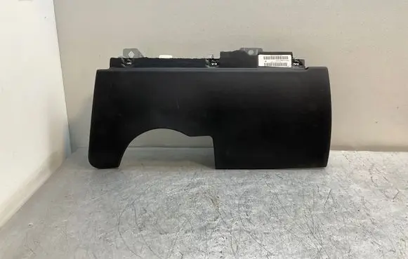 Knee airbag