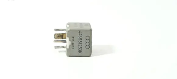 Audi A6 S6 C5 4B Other relay 443951253K