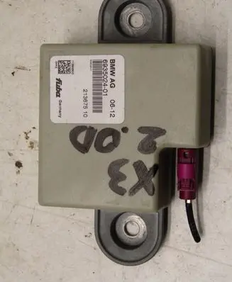 BMW X3 F25 Aerial antenna amplifier 6935024