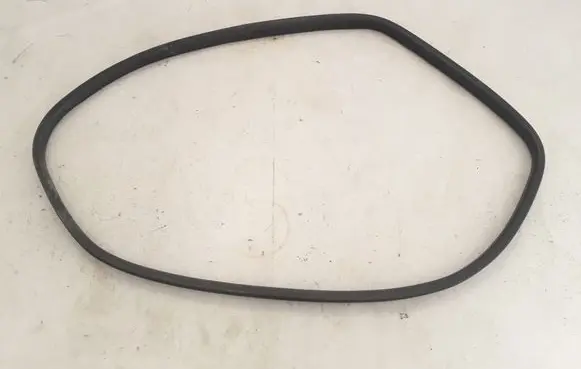 Volvo XC60 Rear door rubber seal (on body) 