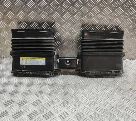 Audi Q7 4M Air intake duct part 4M0129510D