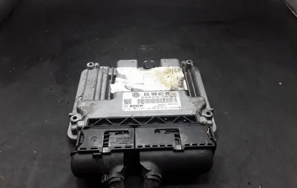Volkswagen Golf V Engine control unit/module 03G906021PS 0281014067 1039S26038