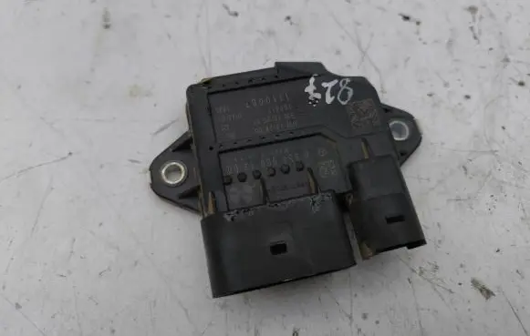 Glow plug pre-heat relay