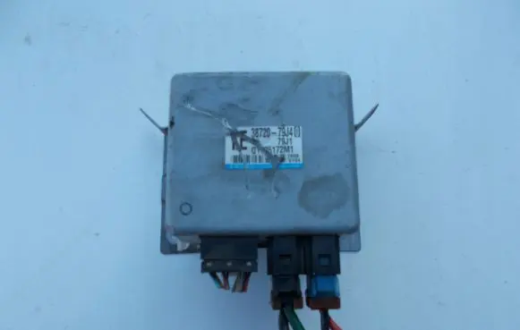 Suzuki SX4 Power steering control unit/module 3872079J4