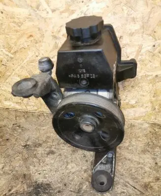 Mercedes-Benz C W203 Power steering pump A0024668401 7692500513 000120030