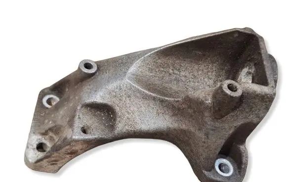 Audi A4 S4 B7 8E 8H Gearbox mounting bracket 8E0399114H