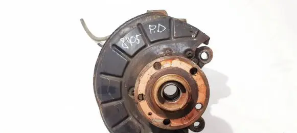 Volkswagen Touran I Front wheel hub