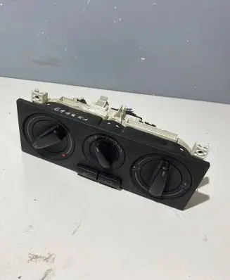 Volkswagen Golf IV Climate control/heater control trim 1J0820045F 901511210000 657837L12