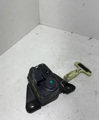 Chrysler Sebring (JS) Loading door lock S779A V4176
