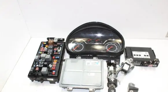 Opel Insignia A Engine ECU kit and lock set 55491705