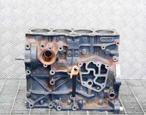 Audi A4 S4 B7 8E 8H Engine block 038100104PX