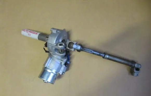 Mitsubishi Outlander Steering wheel axle