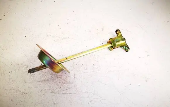 Toyota Corolla Verso E121 Spare wheel bolt 