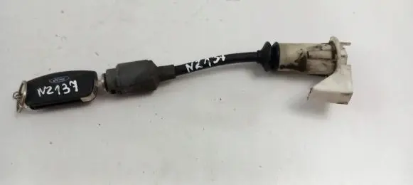 Ford Focus C-MAX Engine bonnet/hood lock/catch