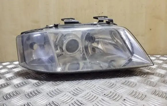 Audi A6 S6 C5 4B Headlight/headlamp