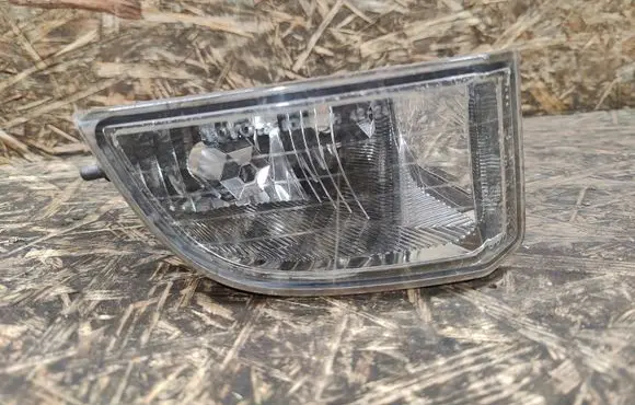 Toyota RAV 4 (XA20) Front fog light