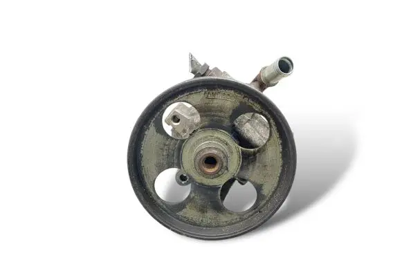 Citroen Xsara Picasso Power steering pump 9637000980
