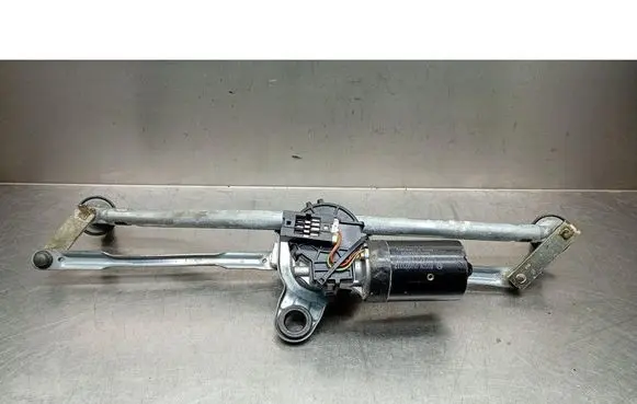 BMW 3 E36 Front wiper linkage 8391303