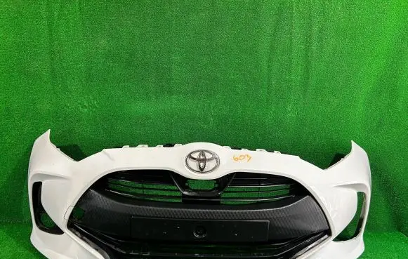 Toyota Yaris XP210 Front bumper 521190DA00