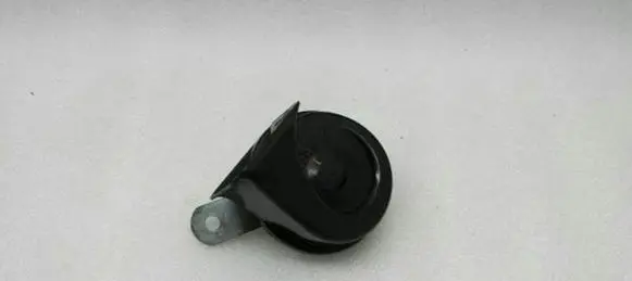 BMW 5 E60 E61 Horn signal 7835736
