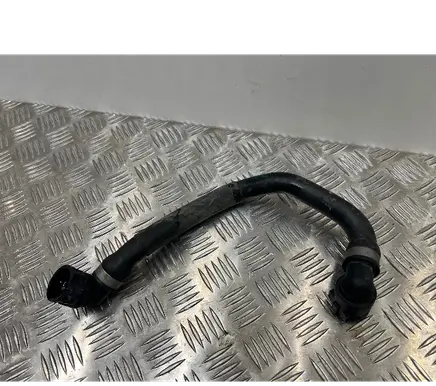 Engine coolant pipe/hose