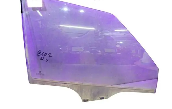 Skoda Fabia Mk2 (5J) Front door window glass four-door