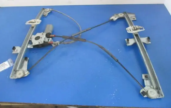 Citroen Berlingo Front door window regulator with motor
