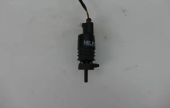 Mercedes-Benz C W204 Windscreen/windshield washer pump 2048660221