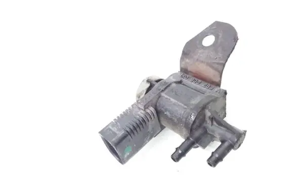 Volkswagen PASSAT B6 Vacuum valve 1K0906283A