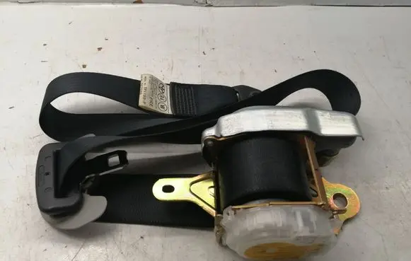 Toyota Corolla Verso AR10 Front seatbelt 732100F030C0 7P1150P