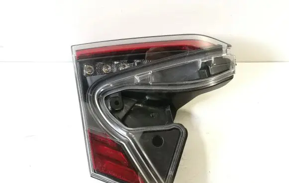 Toyota C-HR I Rear/tail lights 81590F4021
