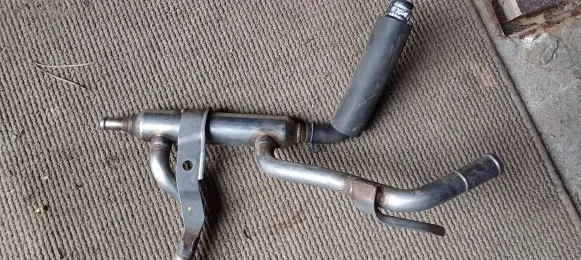 Toyota Yaris Engine coolant pipe/hose