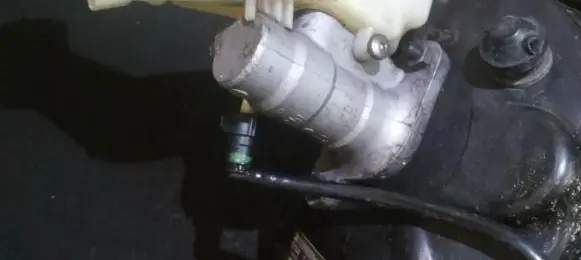 Ford Mondeo Mk III Master brake cylinder