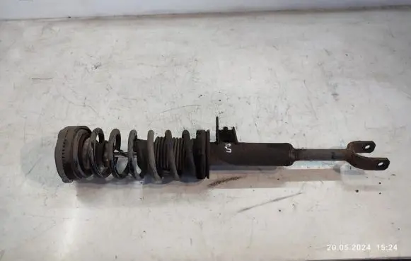 BMW 5 GT F07 Front shock absorber with coil spring 6798154
