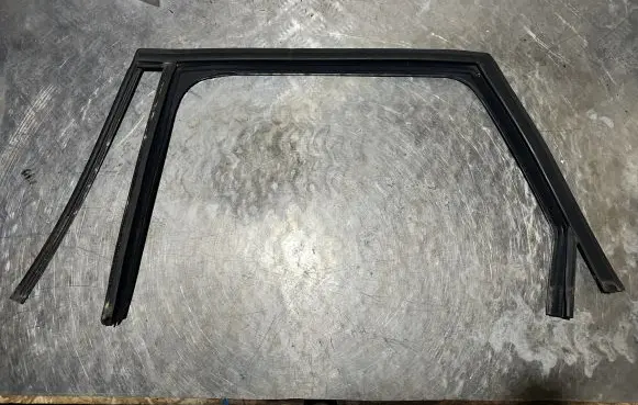 Citroen C5 Rubber seal rear door 9657398780