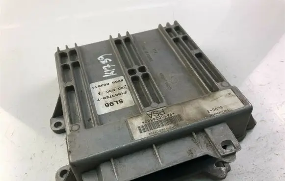 Peugeot 406 Other control units/modules 9636006880 K1739