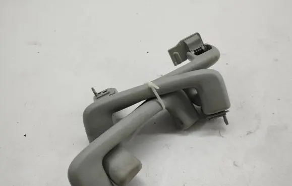 Peugeot 4007 A set of handles for the ceiling 