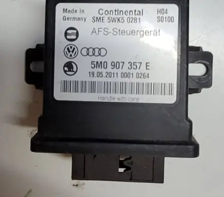 Volkswagen PASSAT B7 Light module LCM 5M0907357E 5WK50281 190520110001