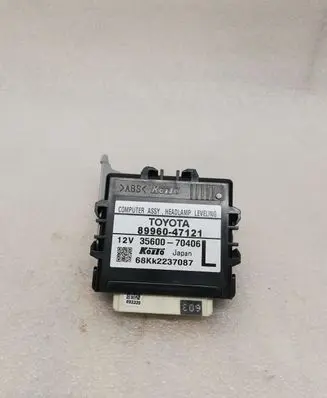Toyota Prius+ (ZVW40) Light module LCM 8996047121