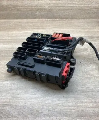 Opel Signum Fuse module 13112914 519049019