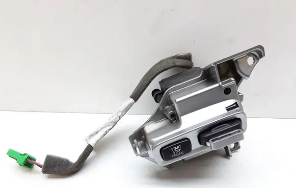 Volvo V70 Ignition lock 30724528