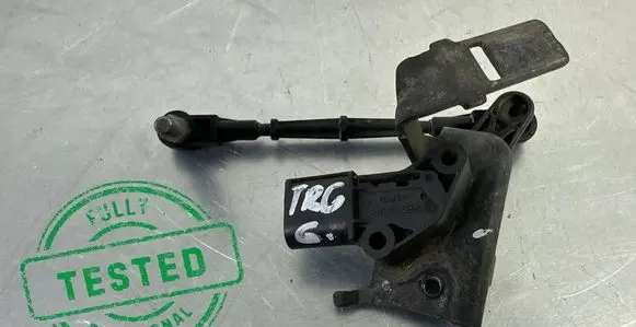 Volkswagen Touareg III Rear air suspension level height sensor 4M0907503